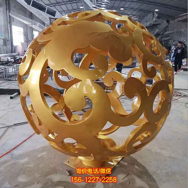 不銹鋼景觀雕塑：為園林城市帶來(lái)獨(dú)特美感