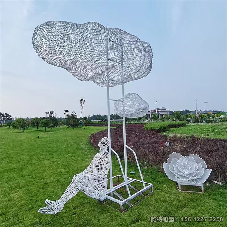 不銹鋼發光云朵雕塑，云朵鐵絲雕塑大全