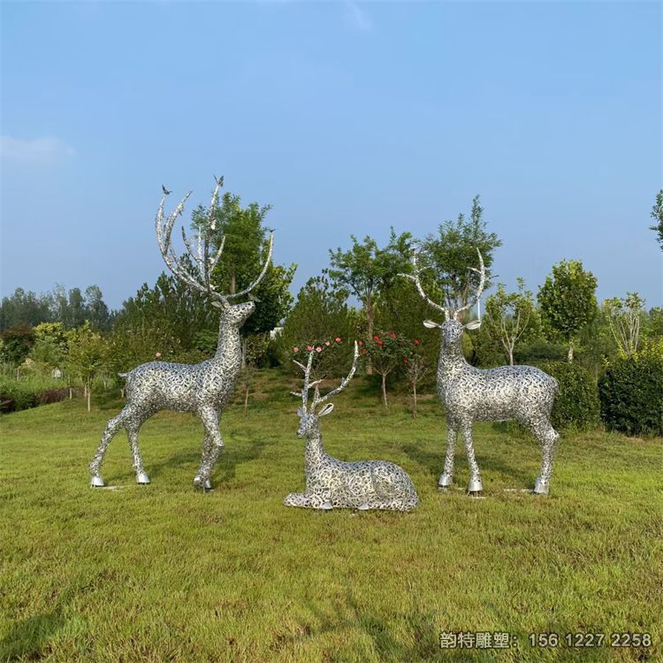 不銹鋼鏤空鹿雕塑制作廠家,金屬抽象發(fā)光鹿雕塑 不銹鋼鏤空鹿雕塑制作廠家,金屬抽象發(fā)光鹿雕塑